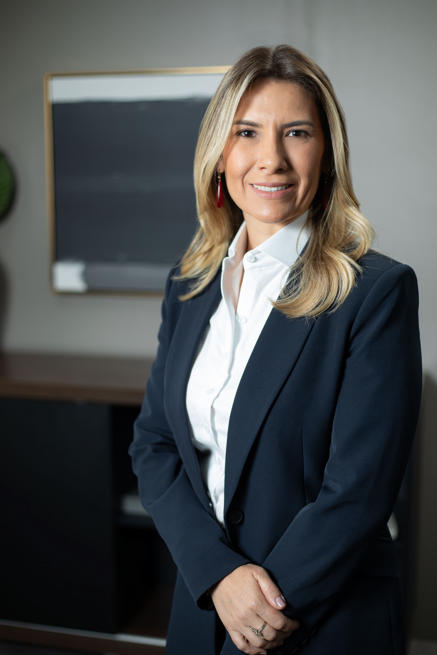 Andrea (44)