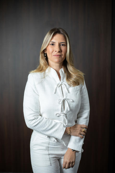 Andrea (61)